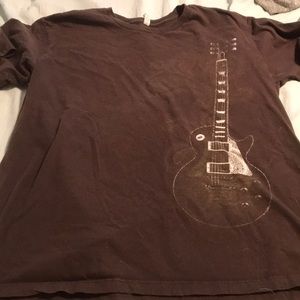 Guitar tee